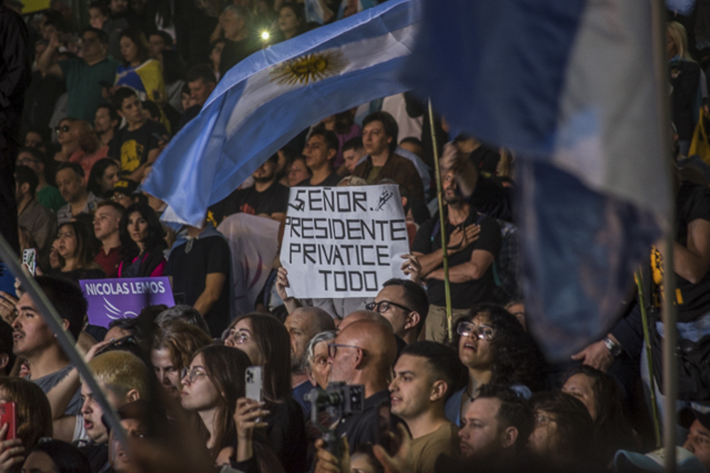 El Presidente de Argentina, Javier Milei, todavía tiene más del 40% de aprobación, según algunas encuestas. ©Leonardo Fernández.